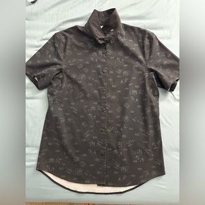 Lululemon airing easy black/green short sleeve button down